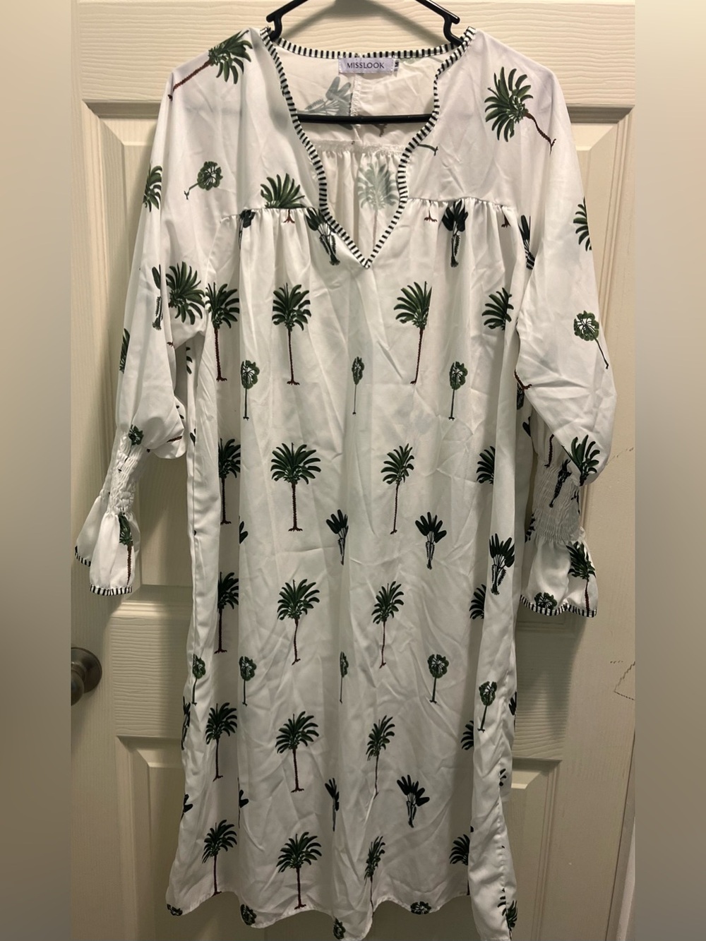 MISSLOOK White Palm-Print Long Sleeve Tunic #Cruisewear BOHO, Beach Vacation